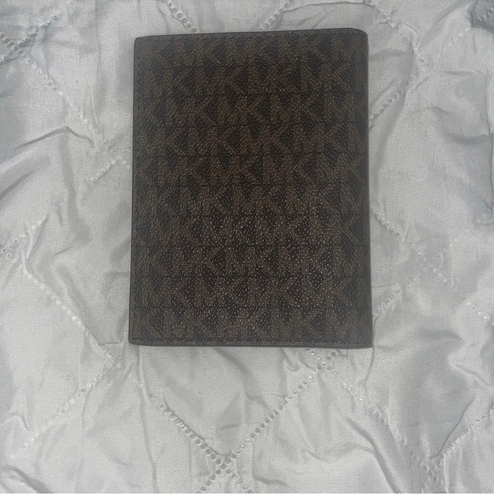 New Mens Michael Kors Wallet - Picture 2 of 3
